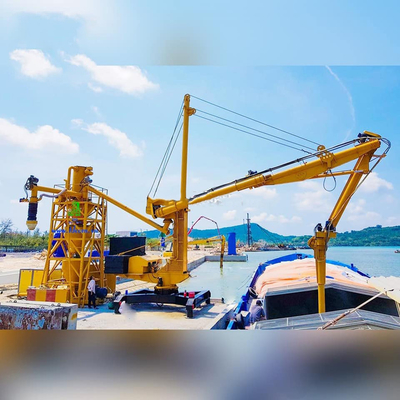 Le camion a monté le déchargeur à vis de bateau pour le déchargement de ciment