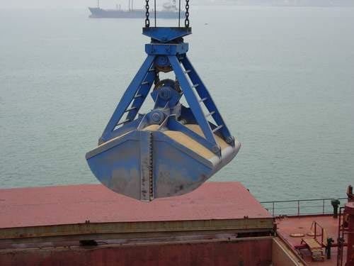 Deux seaux mécaniques de grippage de bloc supérieur de cordes pour le minerai manipulant le mètre de 10 cubes